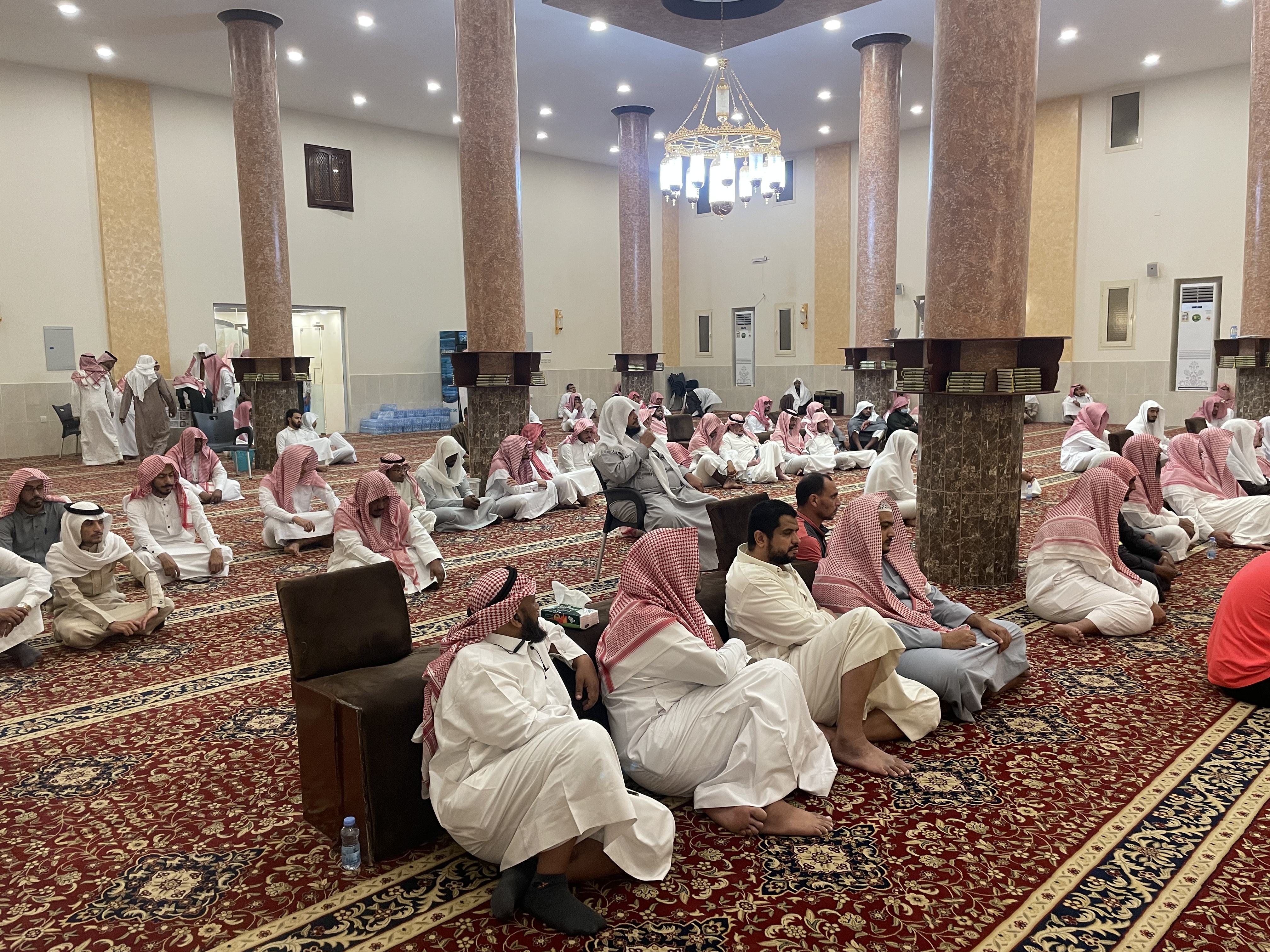 لقطات من الندوات بجازان (1).jpeg