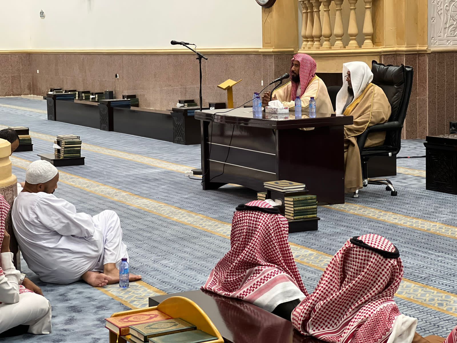لقطات من الندوات بجازان (2).jpeg
