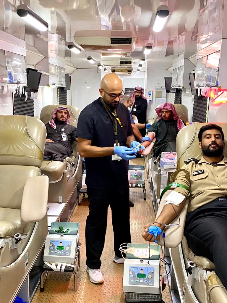 الشؤون الإسلامية بالرياض تقيم حملة تبرع بالدم لمنسوبيها (3).jpg