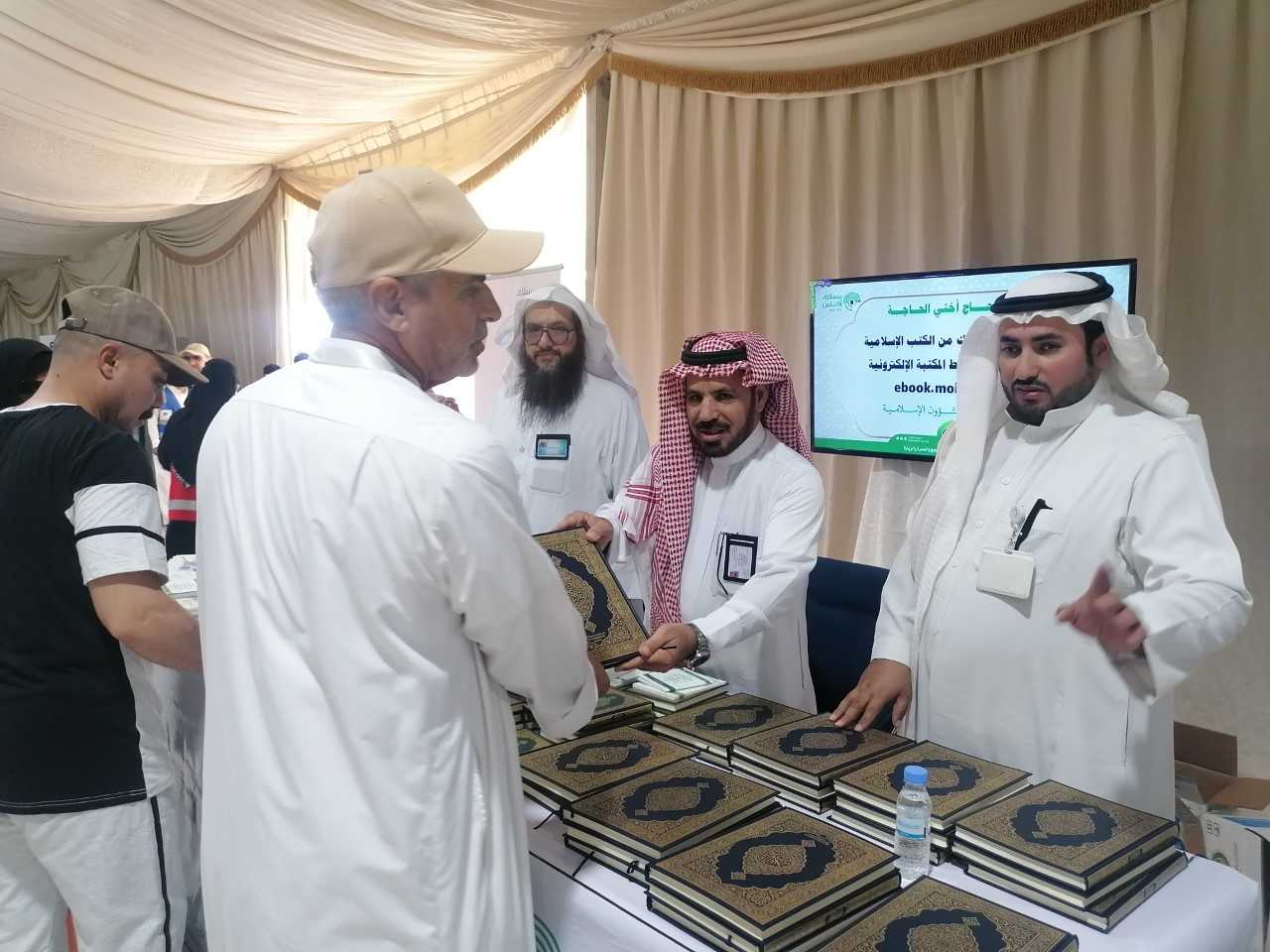 استقبال الحجاج بمنفذ جديدة عرعر (3).jfif