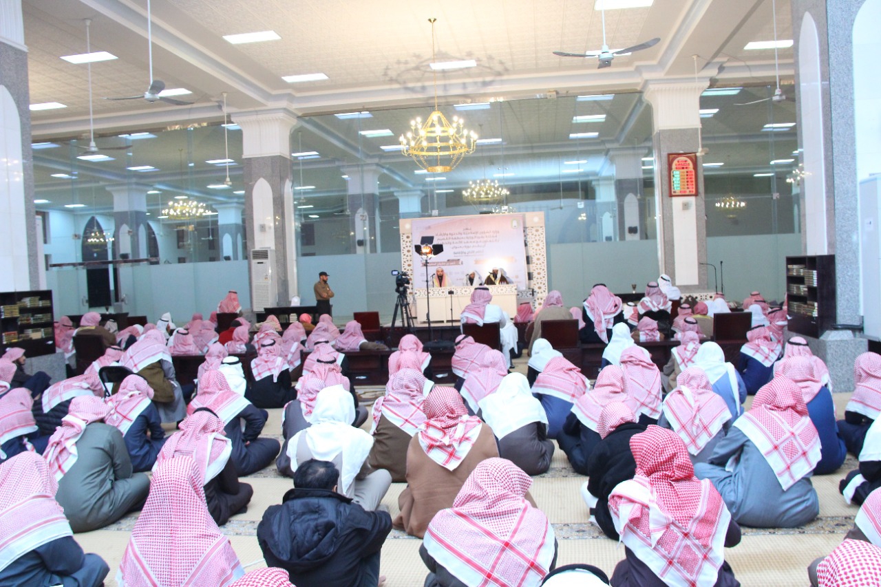 الشؤون الإسلامية تختتم الدورة العلمية أحكام الأذان والإقامة بمدينة بريدة (4).jpeg