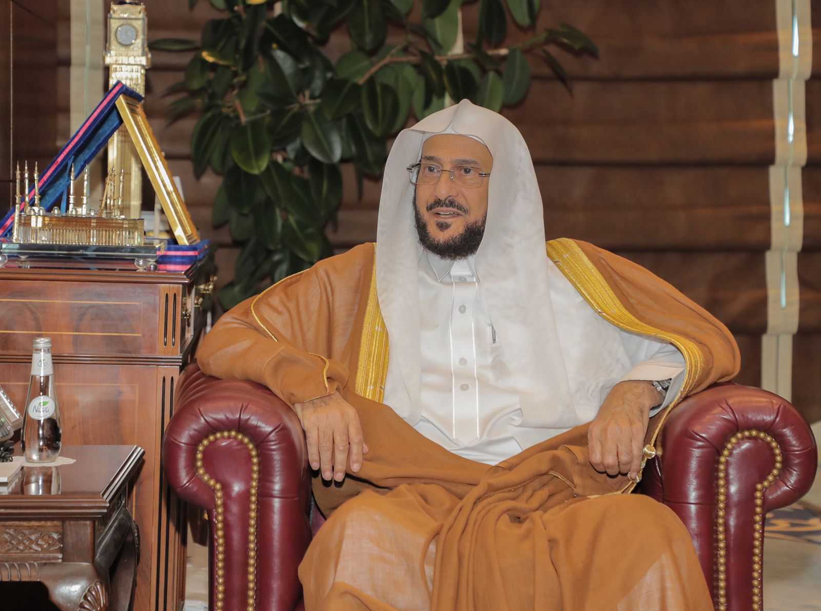 وزير الشؤون الإسلامية د. عبداللطيف آل الشيخ.jfif