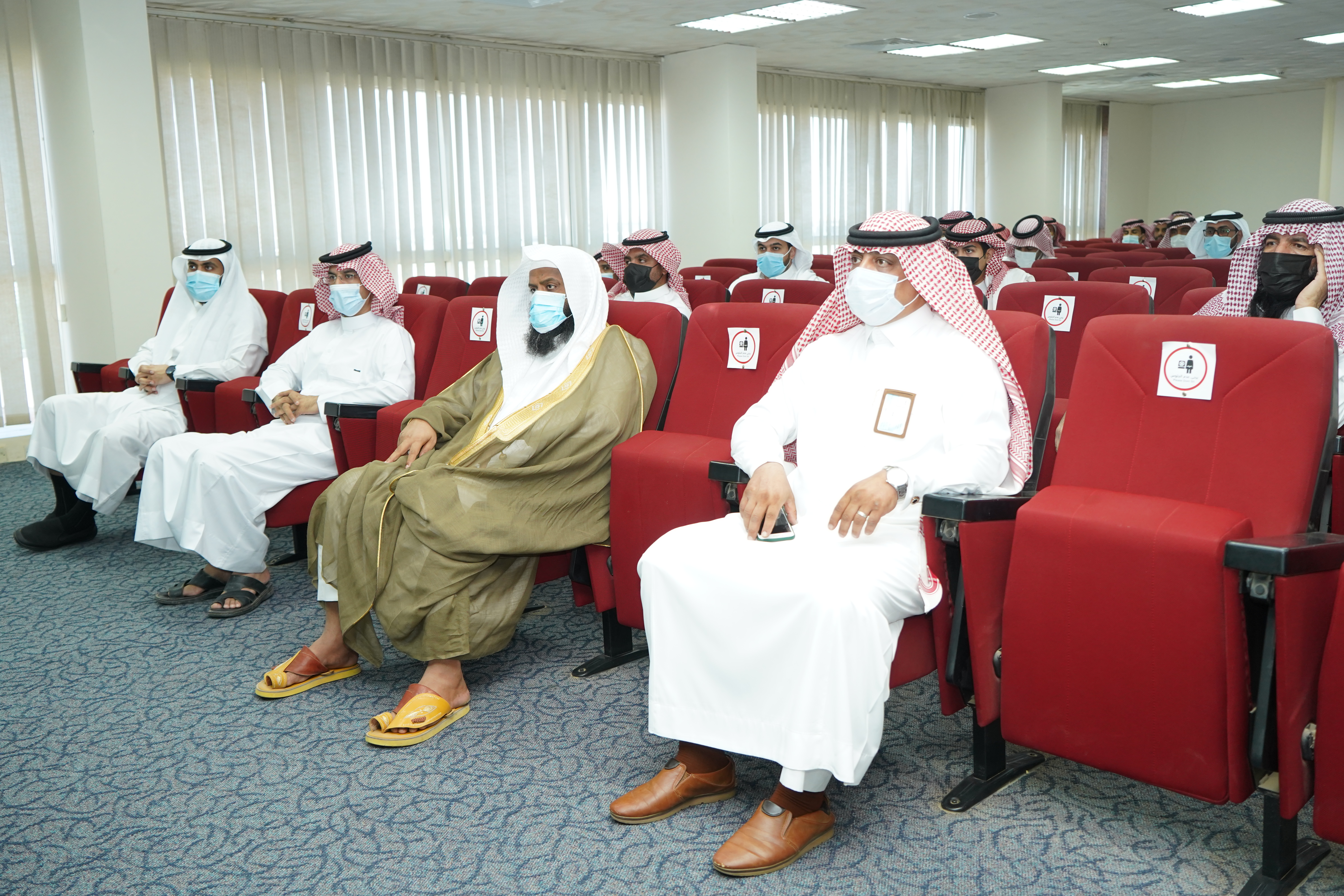 لقطات من البرنامج التدريبي لمراقبي ومراقبات المساجد بالجوف _(34406915)_ __.JPG